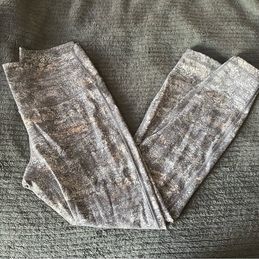 New Lululemon Wunder Under Legging Size 8
